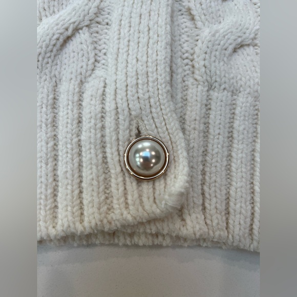 NWOT never worn abercrombie cropped cardigan sweater beige w pearl buttons XXS - Picture 5 of 9